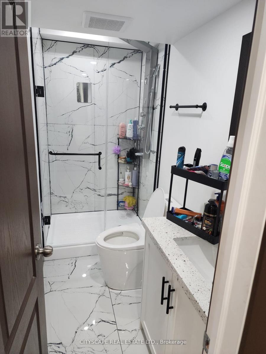 94 Unionville Crescent, Brampton, Ontario  L6P 2Z4 - Photo 21 - W12657156