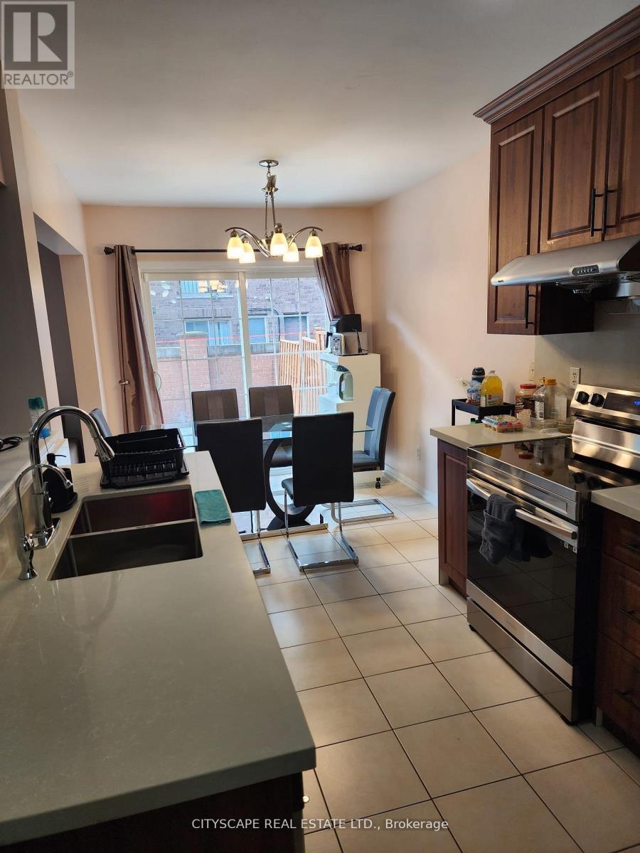 94 Unionville Crescent, Brampton, Ontario  L6P 2Z4 - Photo 26 - W12657156