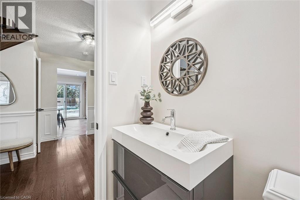 4069 Lakeshore Road, Burlington, Ontario  L7L 1A2 - Photo 19 - 40795511