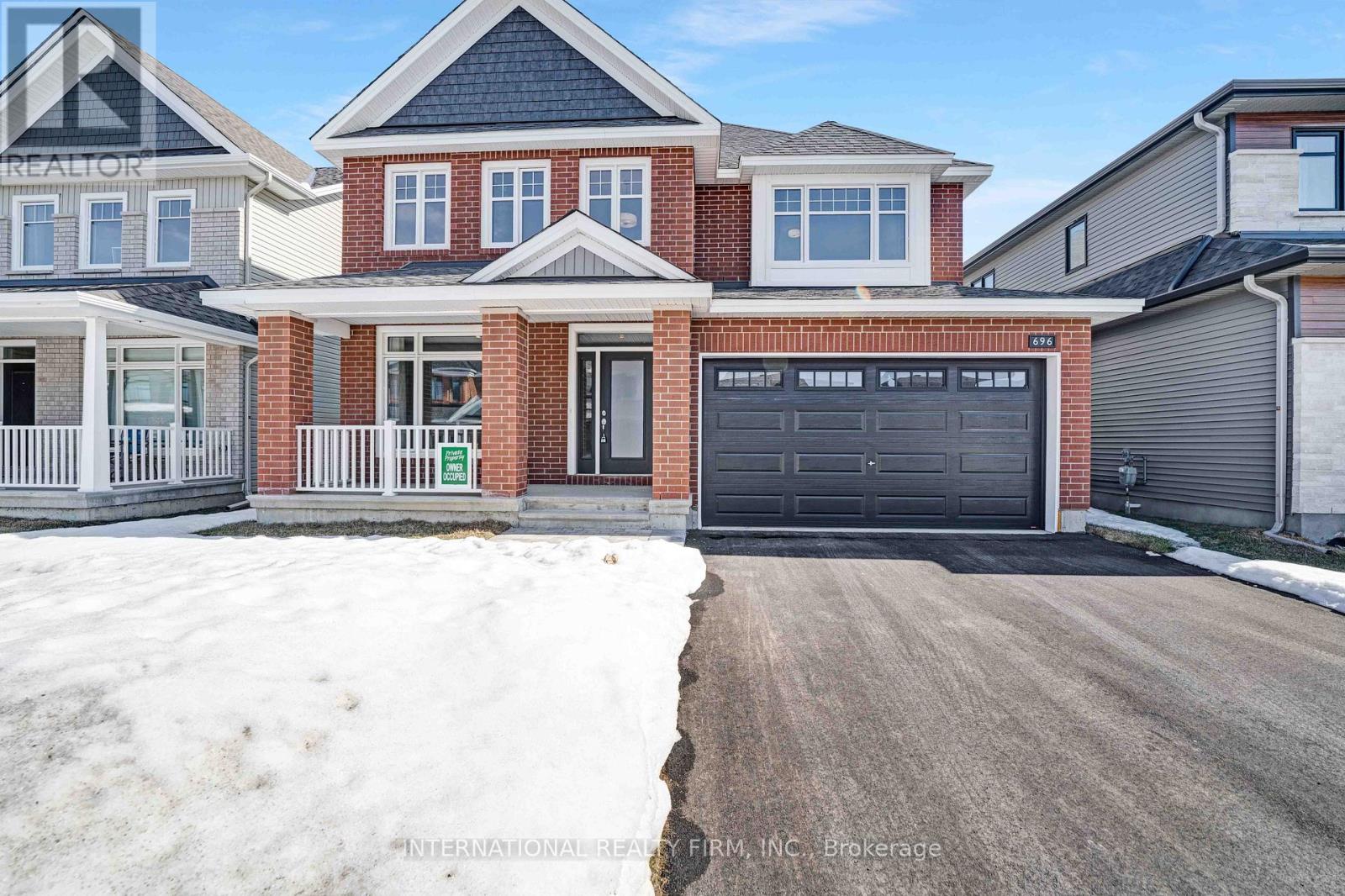 696 MOONFLOWER CRESCENT, Ottawa, Ontario