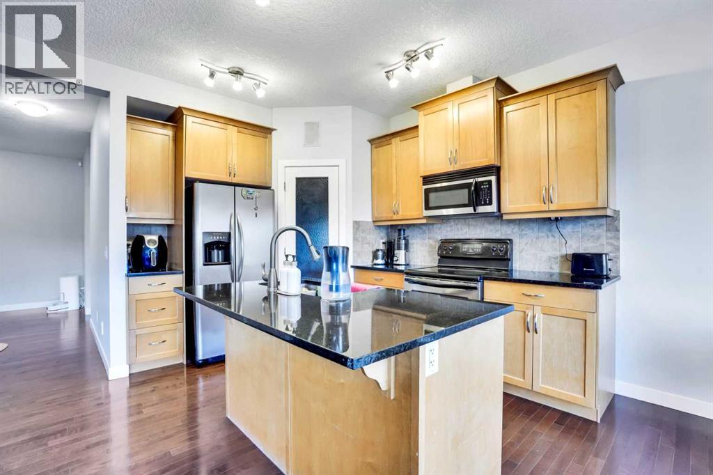 1728 Luxstone Drive Sw, Airdrie, Alberta  T4B 0H4 - Photo 9 - A2276691