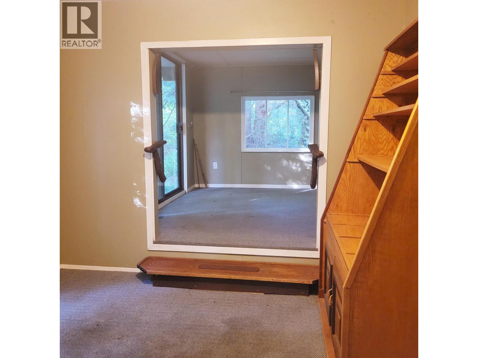 2240 Oldershaw Road, Roberts Creek, British Columbia  V0N 2W5 - Photo 26 - R3075378