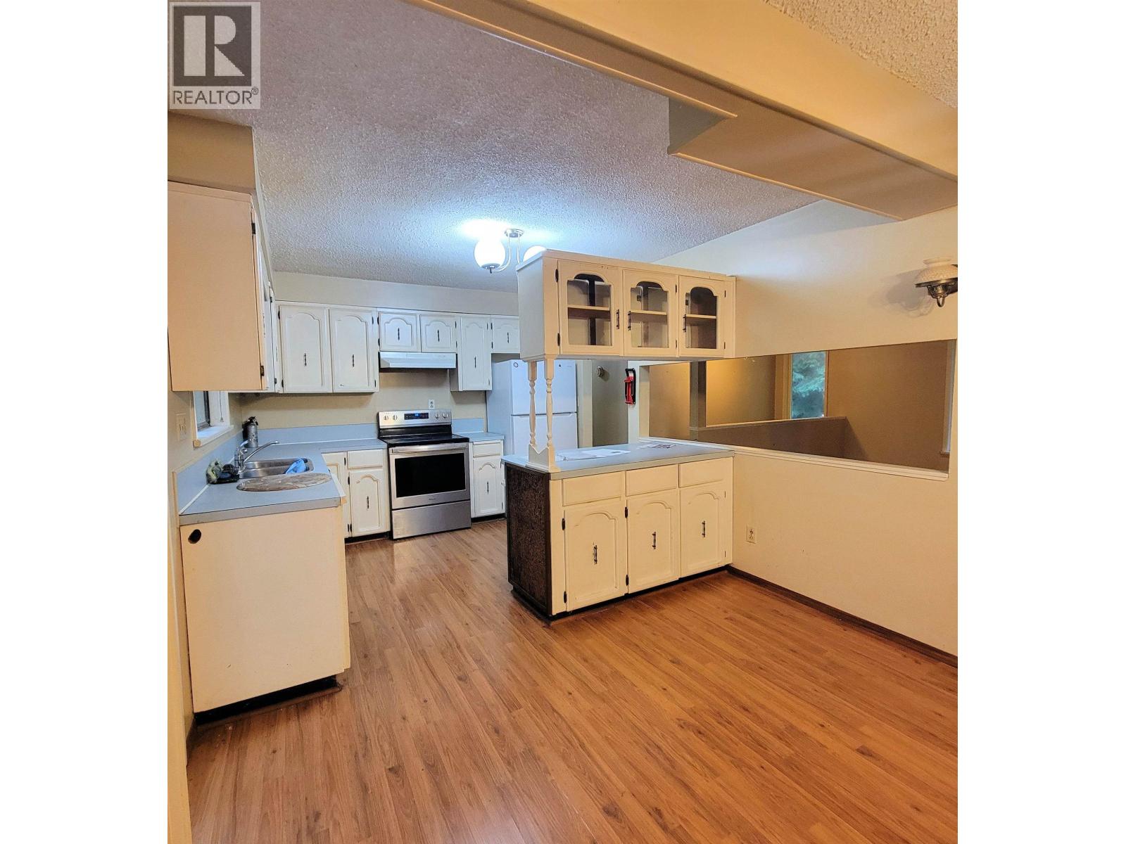 2240 Oldershaw Road, Roberts Creek, British Columbia  V0N 2W5 - Photo 11 - R3075378