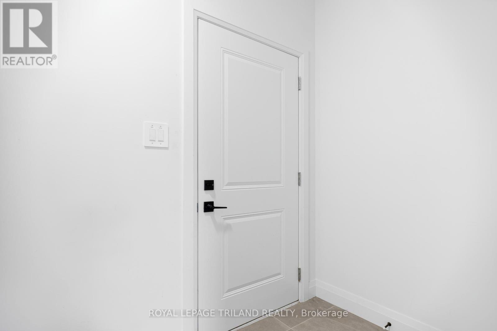 1566 Wright Crescent, London North, Ontario  N6G 3R6 - Photo 10 - X12657222