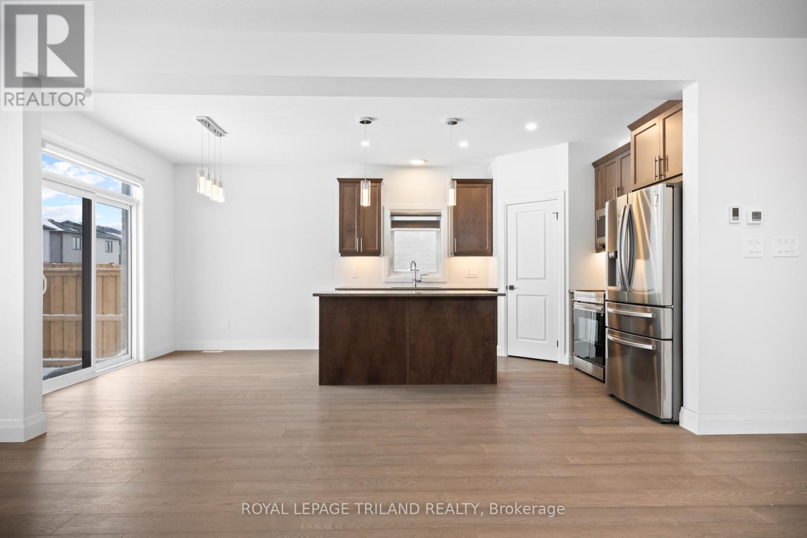 1566 Wright Crescent, London North, Ontario  N6G 3R6 - Photo 12 - X12657222