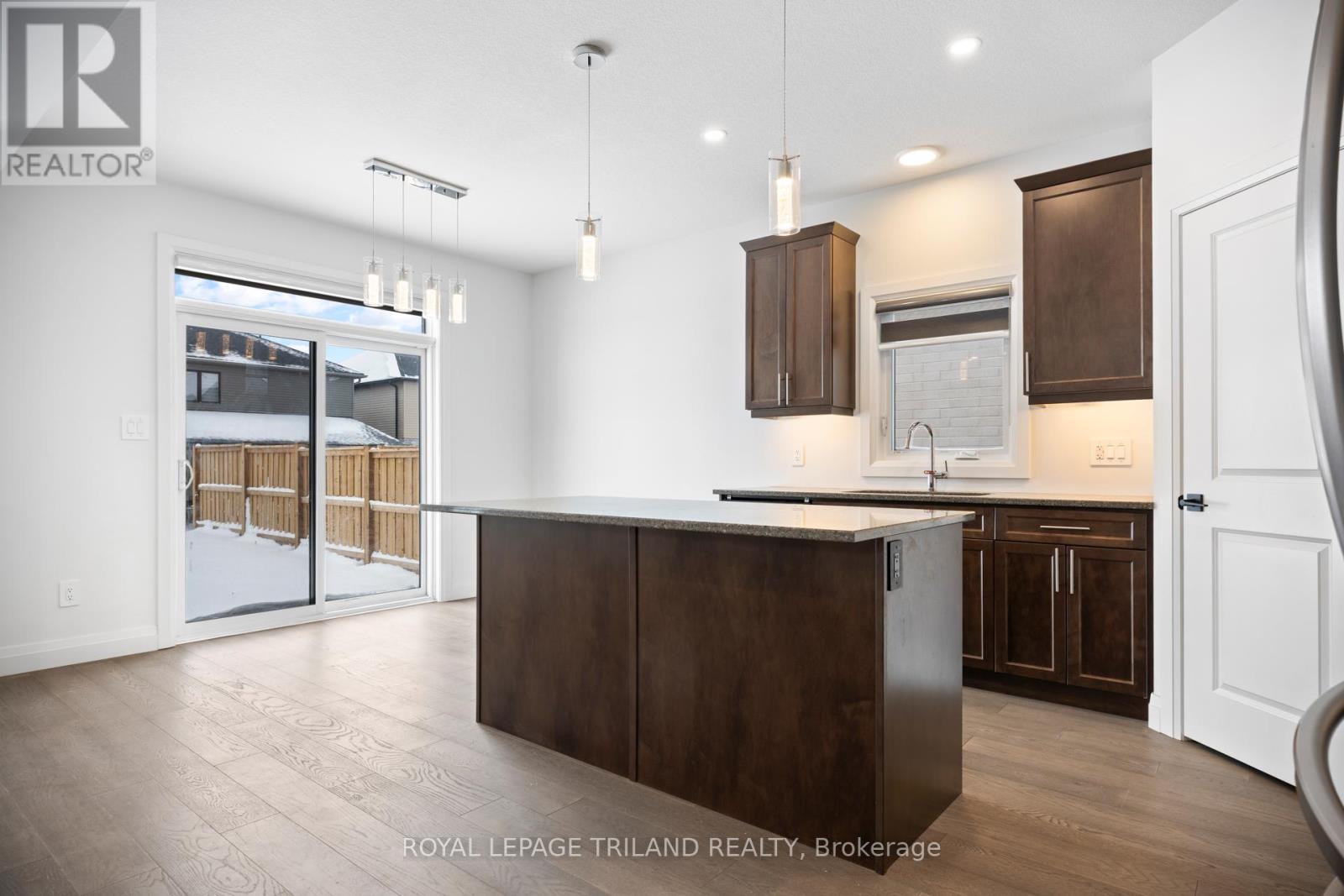 1566 Wright Crescent, London North, Ontario  N6G 3R6 - Photo 13 - X12657222