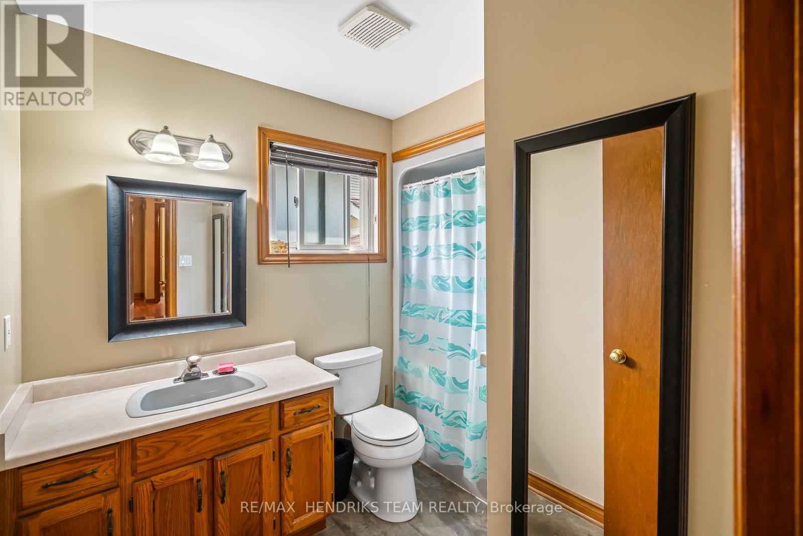 3688 Cardinal Drive, Niagara Falls, Ontario  L2H 2Y1 - Photo 15 - X12657228