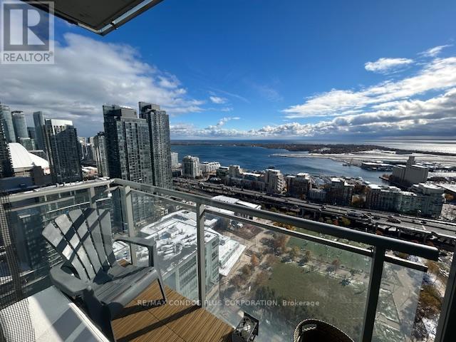 3806 - 15 Iceboat Terrace, Toronto, Ontario  M5V 4A5 - Photo 7 - C12654356