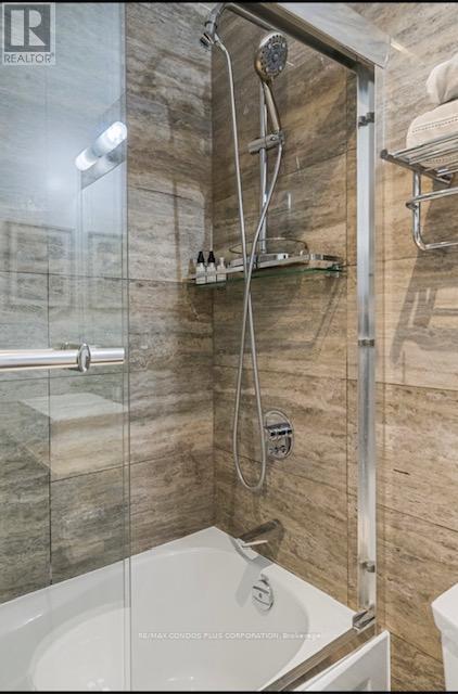 3806 - 15 Iceboat Terrace, Toronto, Ontario  M5V 4A5 - Photo 8 - C12654356