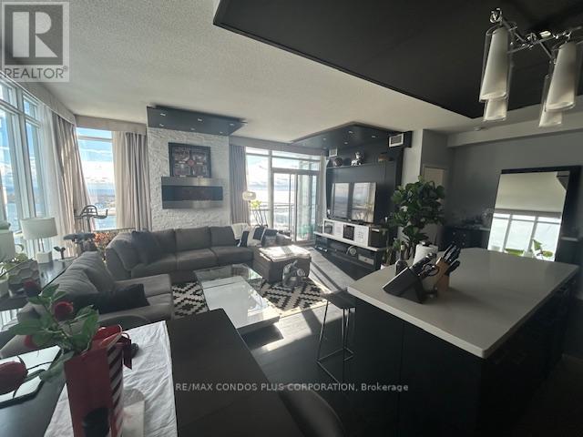 3806 - 15 Iceboat Terrace, Toronto, Ontario  M5V 4A5 - Photo 5 - C12654356