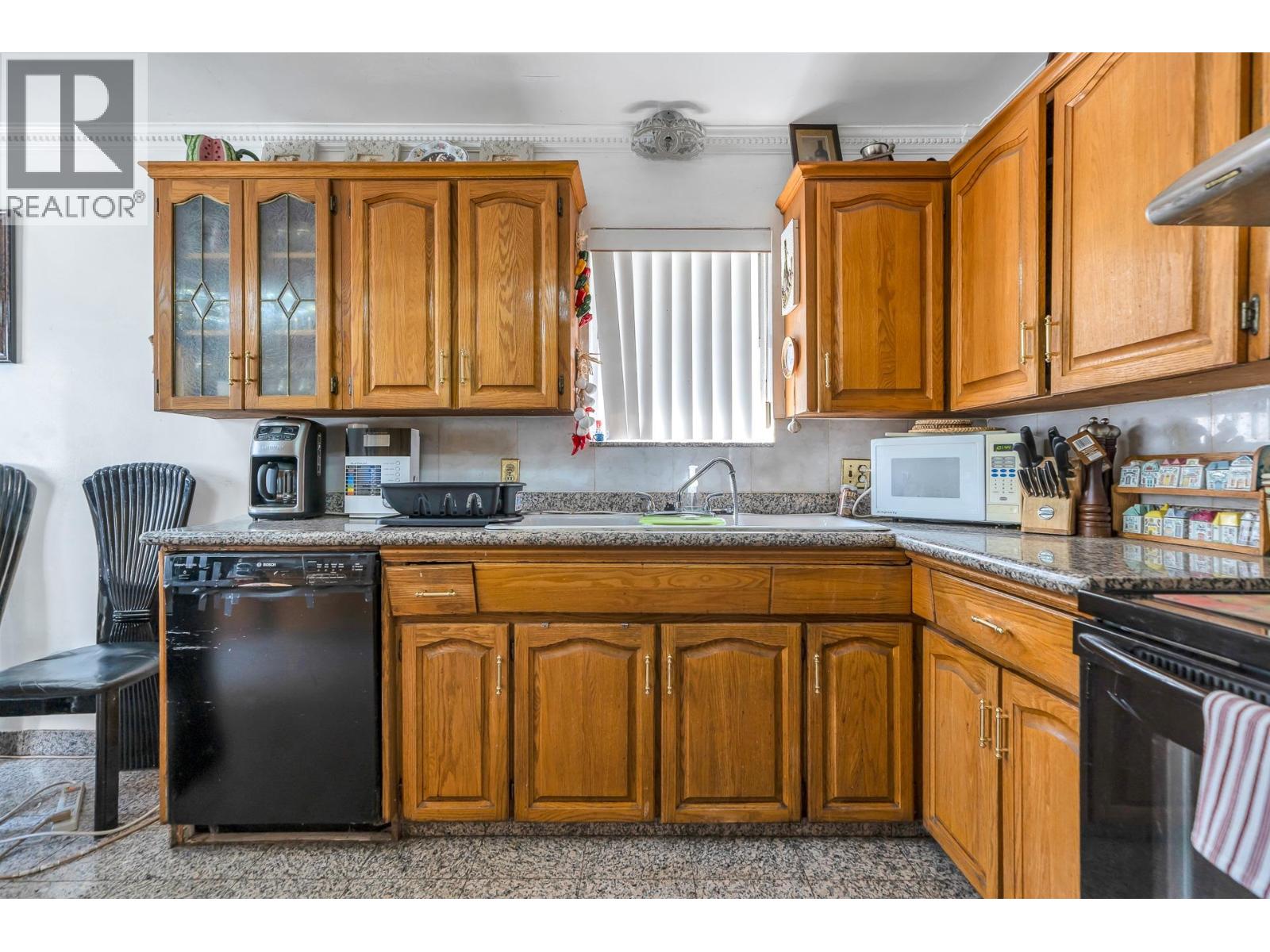 5064 Main Street, Vancouver, British Columbia  V5W 2R3 - Photo 7 - R3075423