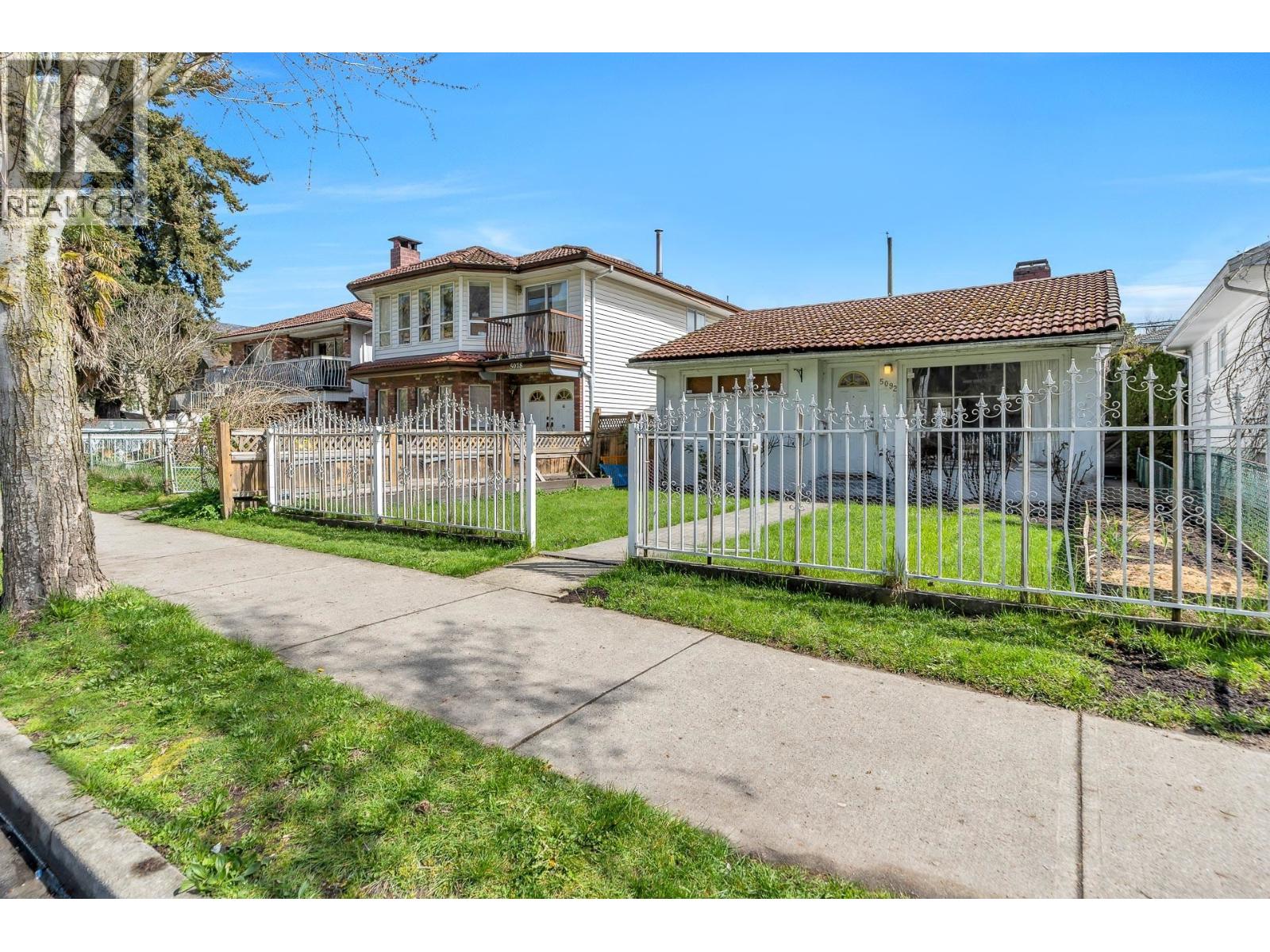 5092 Main Street, Vancouver, British Columbia  V5W 2R3 - Photo 2 - R3075425