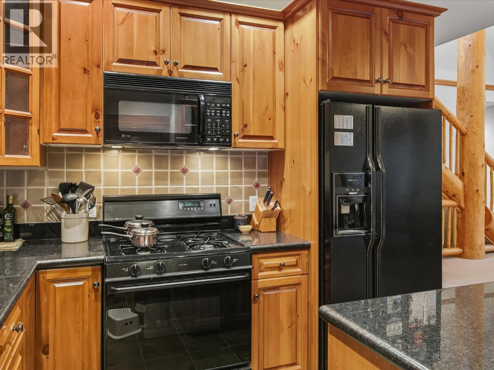 6238 Palmer Drive, Whistler, British Columbia  V8E 0C7 - Photo 12 - R3075431