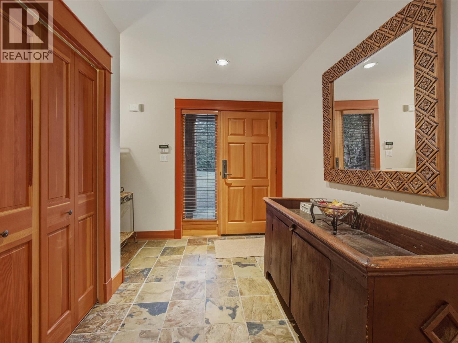 6238 Palmer Drive, Whistler, British Columbia  V8E 0C7 - Photo 19 - R3075431