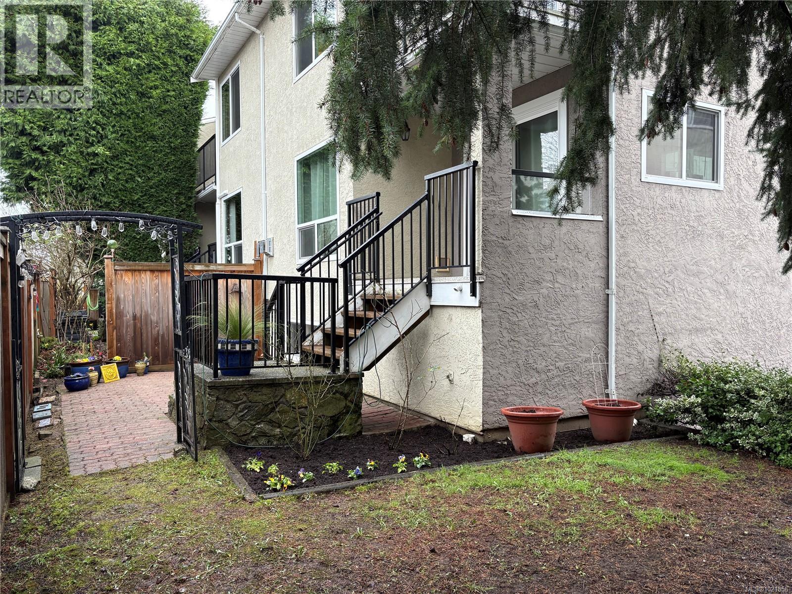 4 947 Caledonia Ave, Victoria, British Columbia  V8T 1E7 - Photo 25 - 1021856