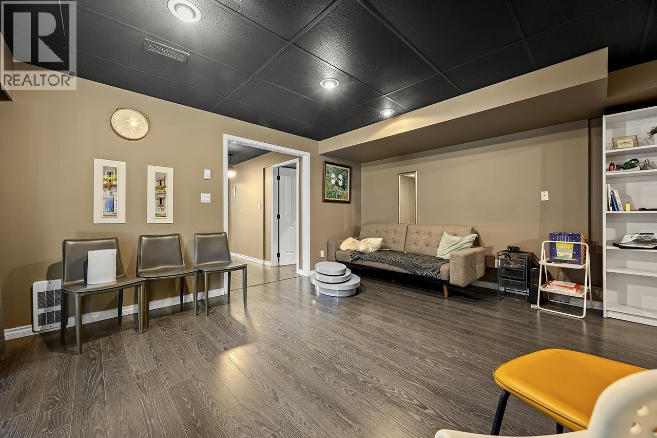 3155 Cardinal Drive, Burnaby, British Columbia  V5A 2T5 - Photo 28 - R3075441