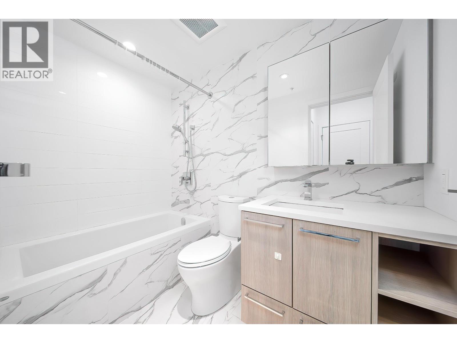 500 3331 No.3 Road, Richmond, British Columbia  V6X 2B6 - Photo 7 - R3075436