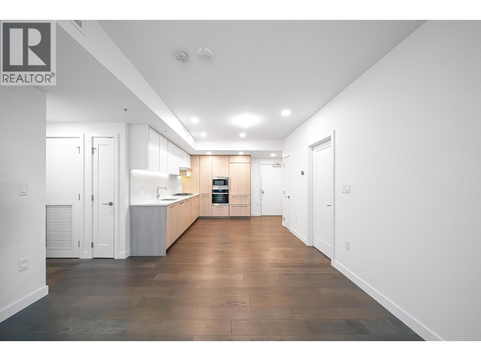 500 3331 No.3 Road, Richmond, British Columbia  V6X 2B6 - Photo 10 - R3075436