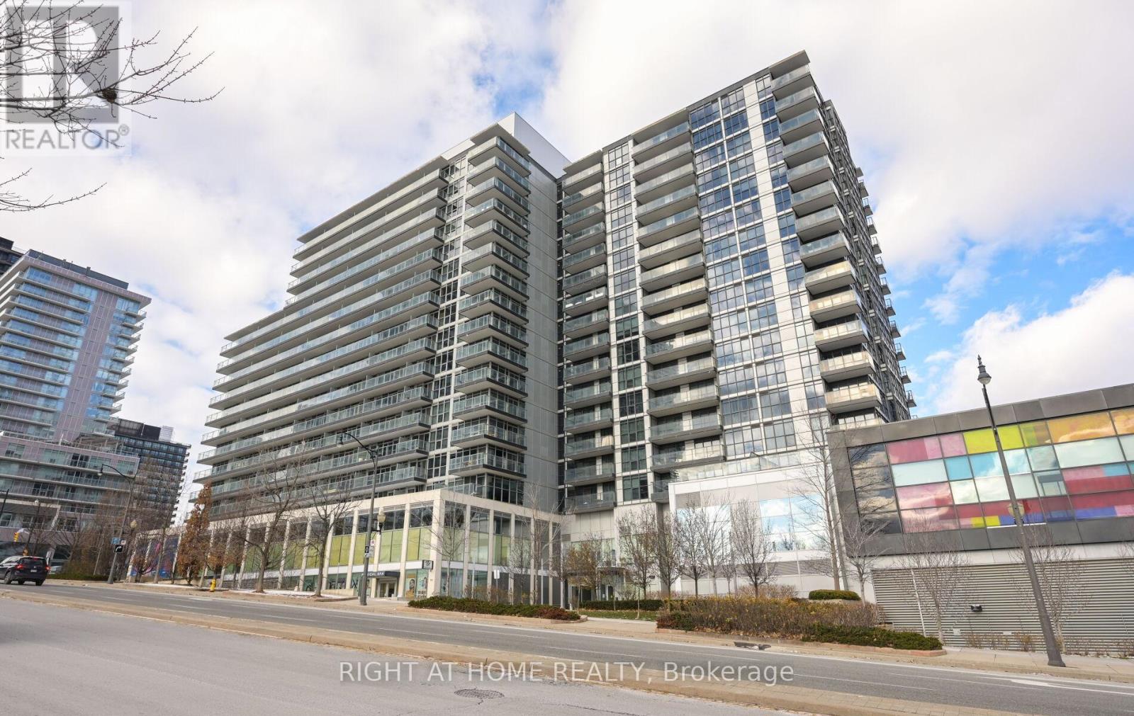 PH06 - 19 SINGER COURT, Toronto, Ontario