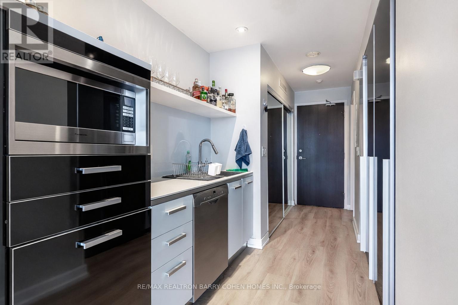 2102 - 38 Dan Leckie Way, Toronto, Ontario  M5V 2V6 - Photo 4 - C12657244