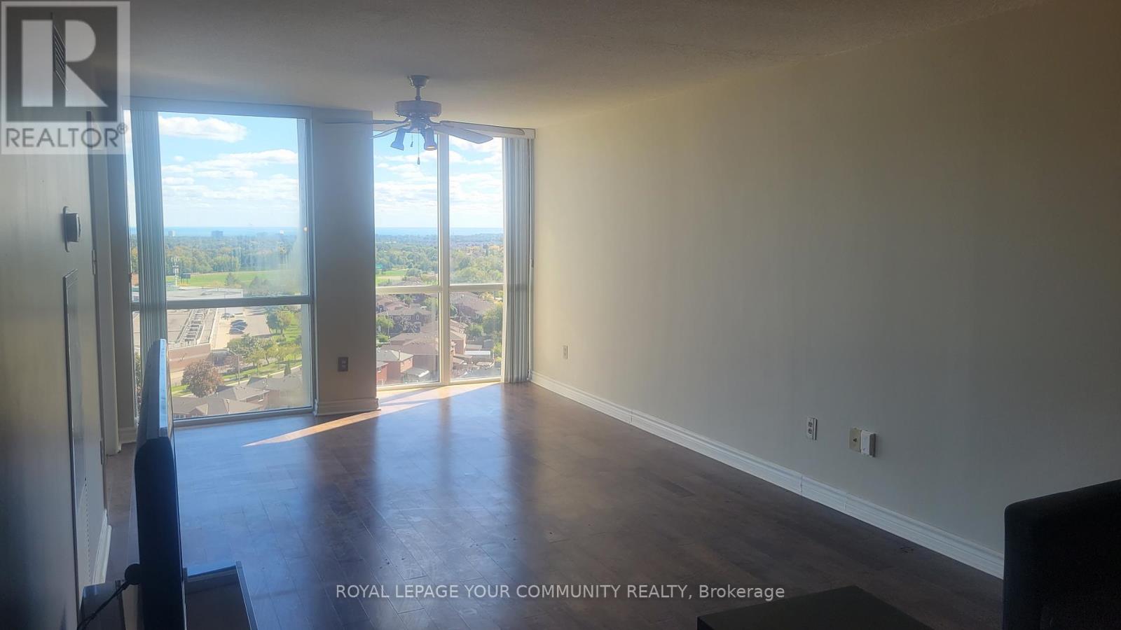 1208 - 350 Webb Drive, Mississauga, Ontario  L5B 3W4 - Photo 15 - W12657204