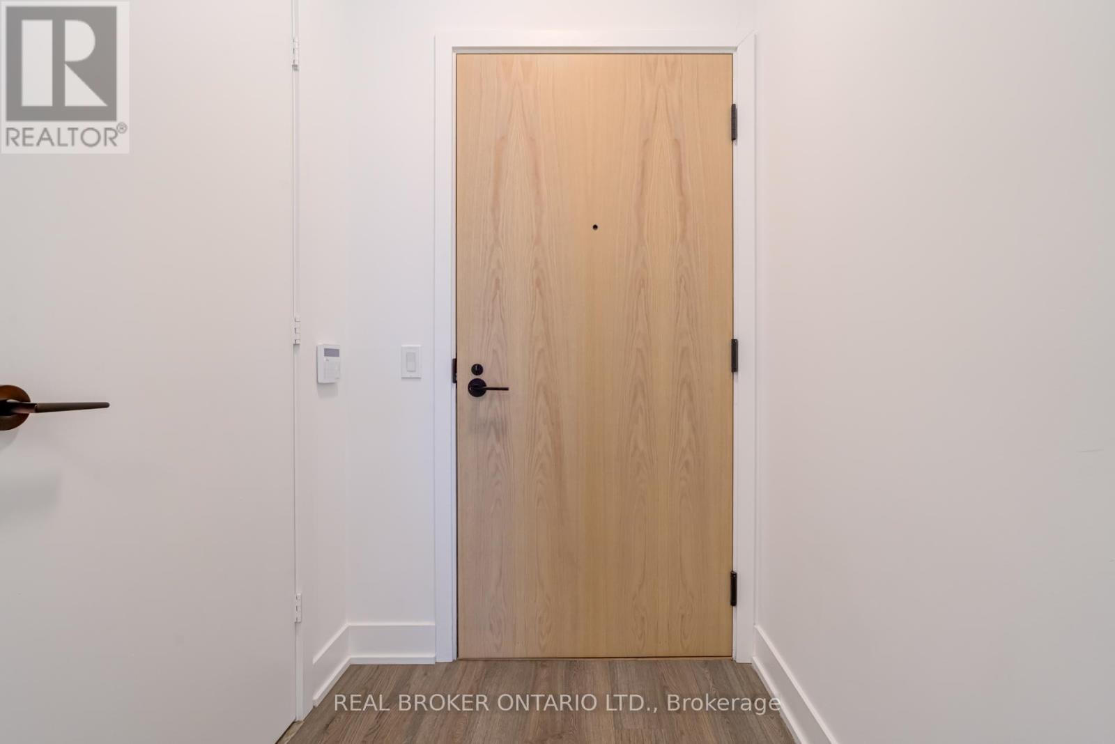 614 - 50 George Butchart Drive, Toronto, Ontario  M3K 0C9 - Photo 3 - W12657212