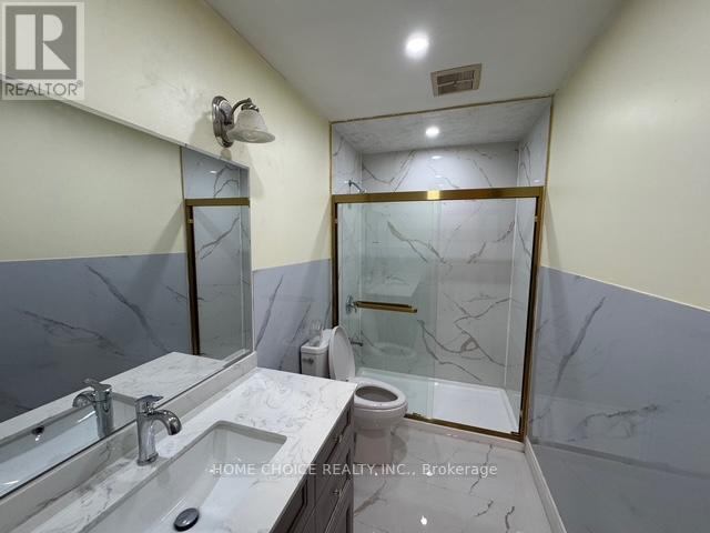 12 Sultan Pool Drive, Toronto, Ontario  M9V 4H2 - Photo 17 - W12657218