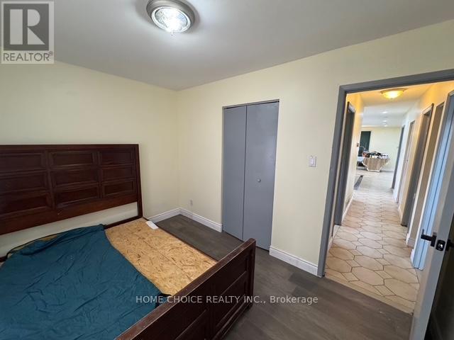 12 Sultan Pool Drive, Toronto, Ontario  M9V 4H2 - Photo 22 - W12657218