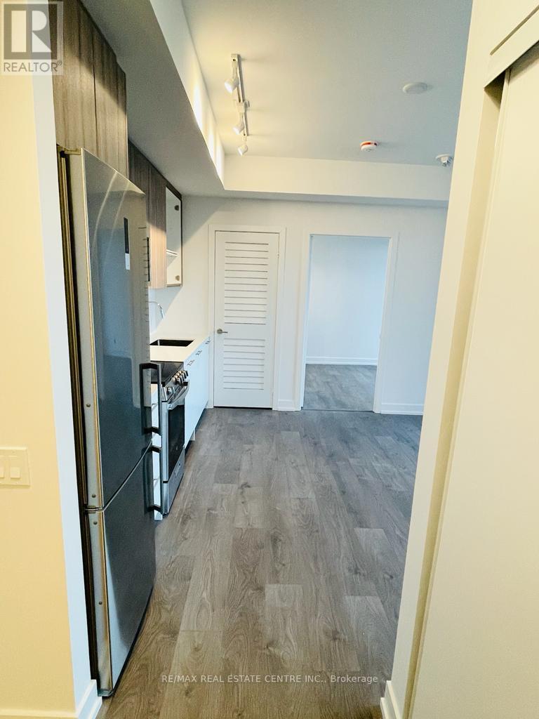 N404 - 225 Veterans Drive, Brampton, Ontario  L7A 0B6 - Photo 7 - W12657250