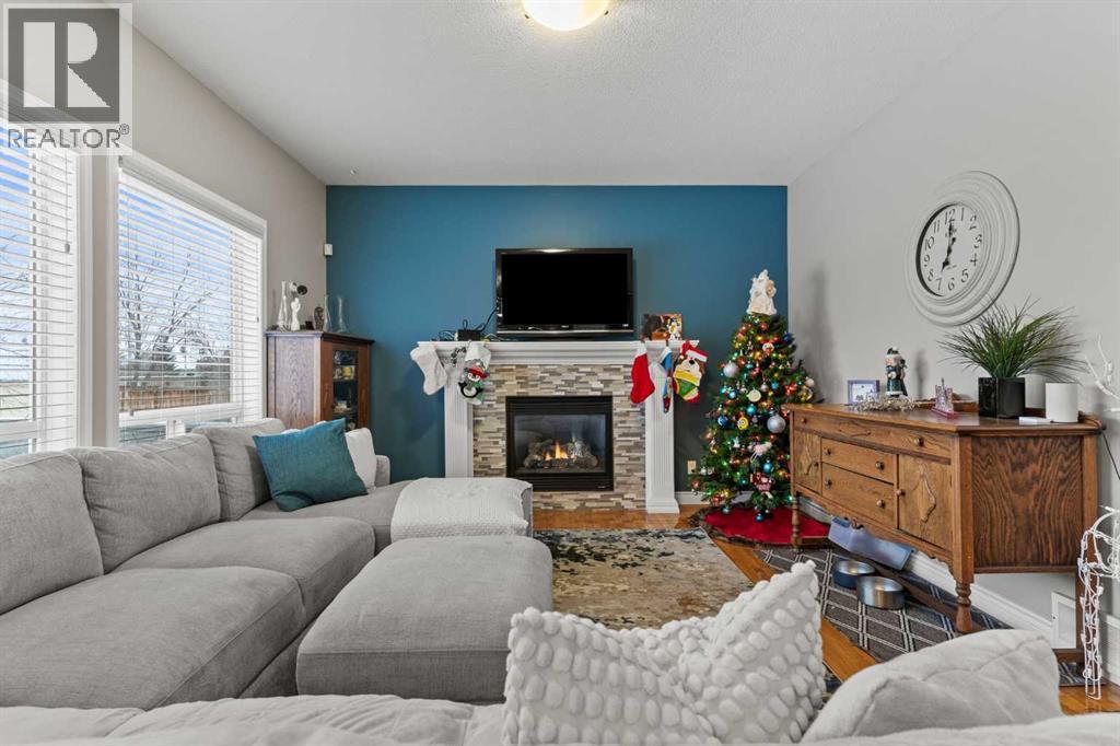 151 Willowbrook Drive Nw, Airdrie, Alberta  T4B 2W5 - Photo 9 - A2276403