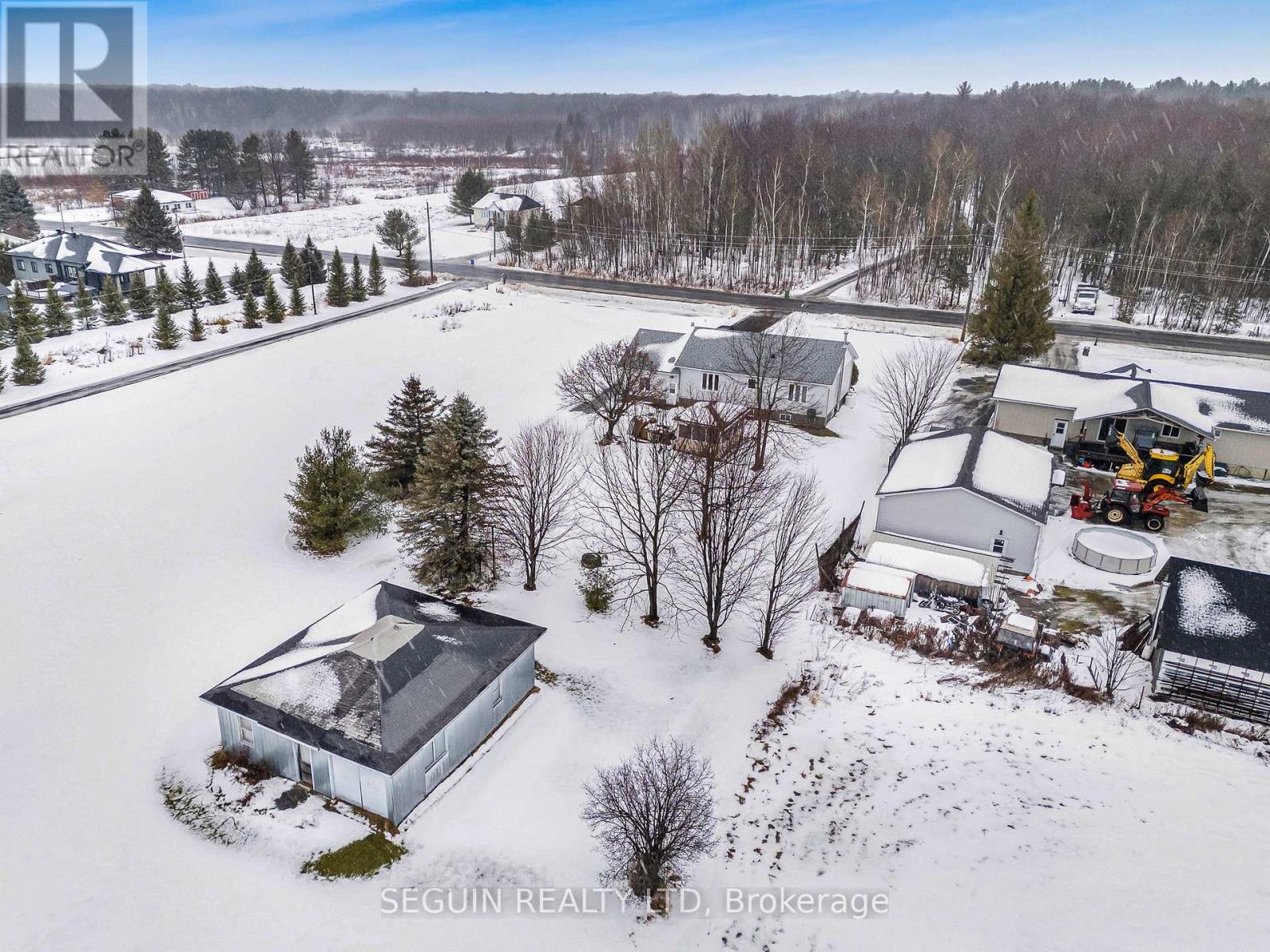 3704 Pattee Road E, Hawkesbury, Ontario  K6A 2R2 - Photo 35 - X12657320