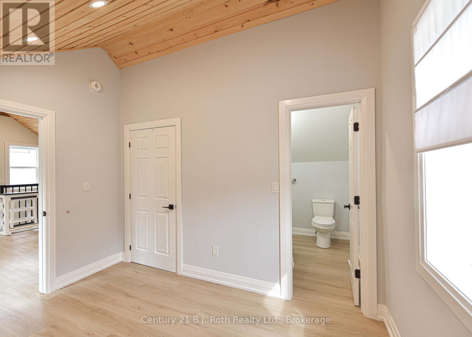 Unit B - 274 Mississaga Street W, Orillia, Ontario  L3V 3B8 - Photo 8 - S12657342