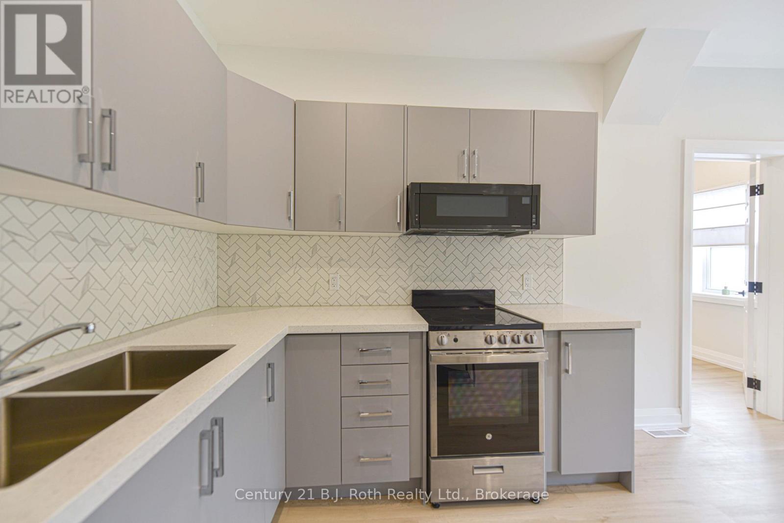 Unit A - 274 Mississaga Street W, Orillia, Ontario  L3V 3B8 - Photo 4 - S12657344