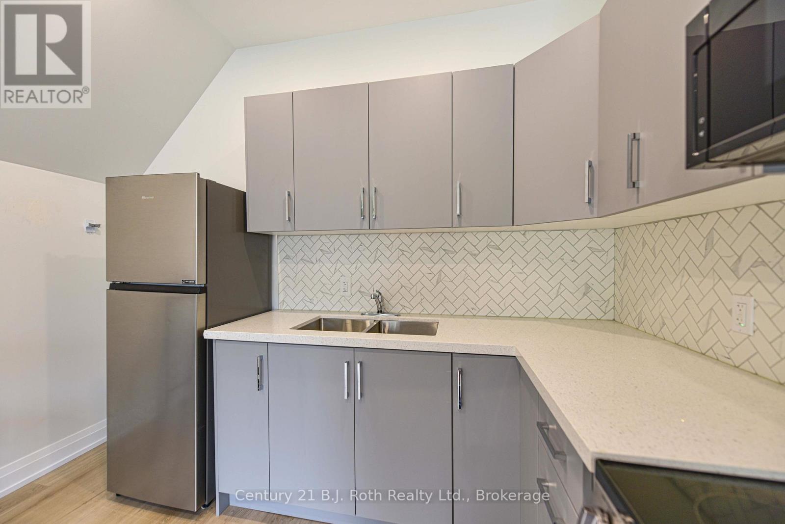 Unit A - 274 Mississaga Street W, Orillia, Ontario  L3V 3B8 - Photo 5 - S12657344