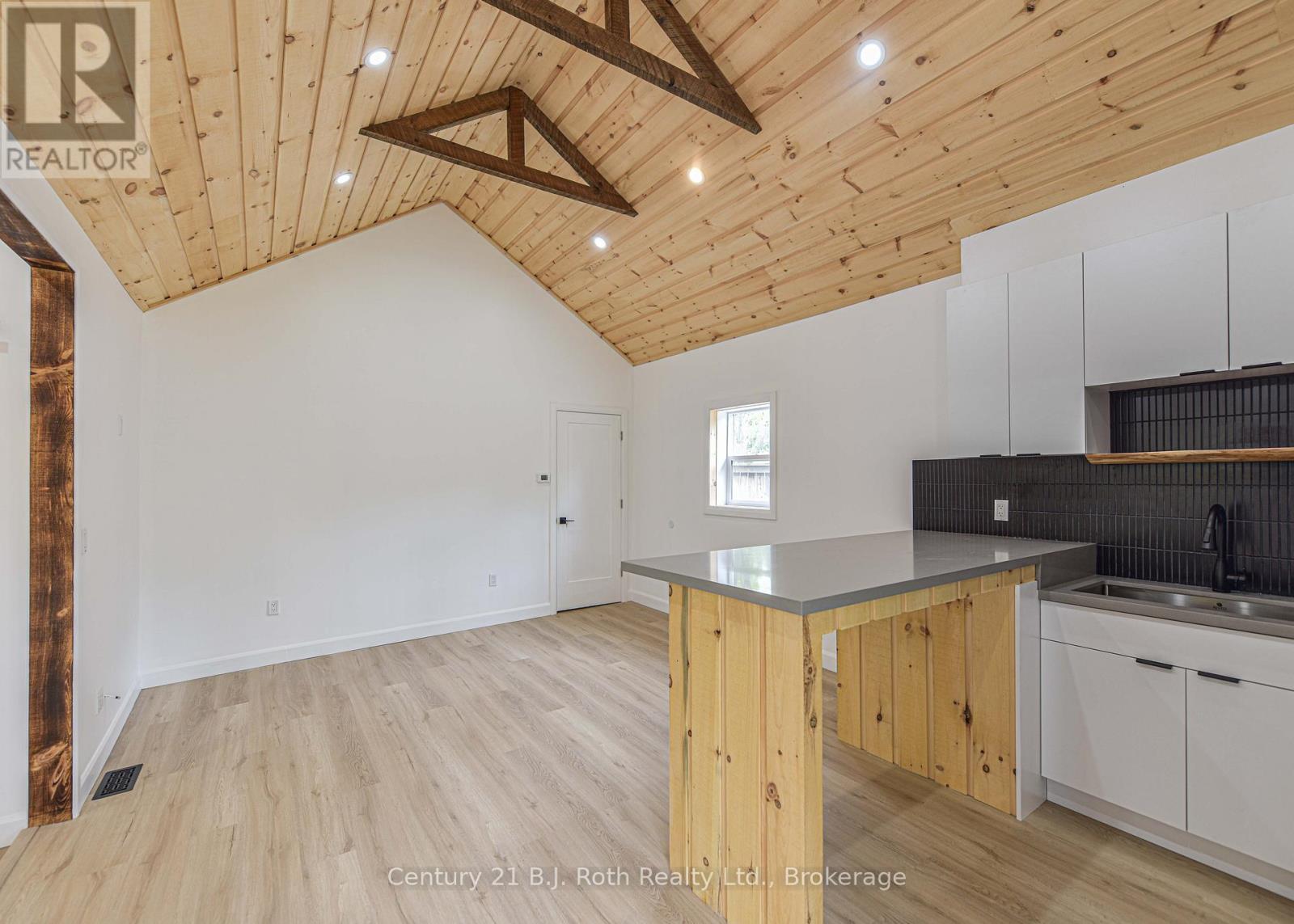 Unit C - 274 Mississaga Street W, Orillia, Ontario  L3V 3B8 - Photo 4 - S12657346