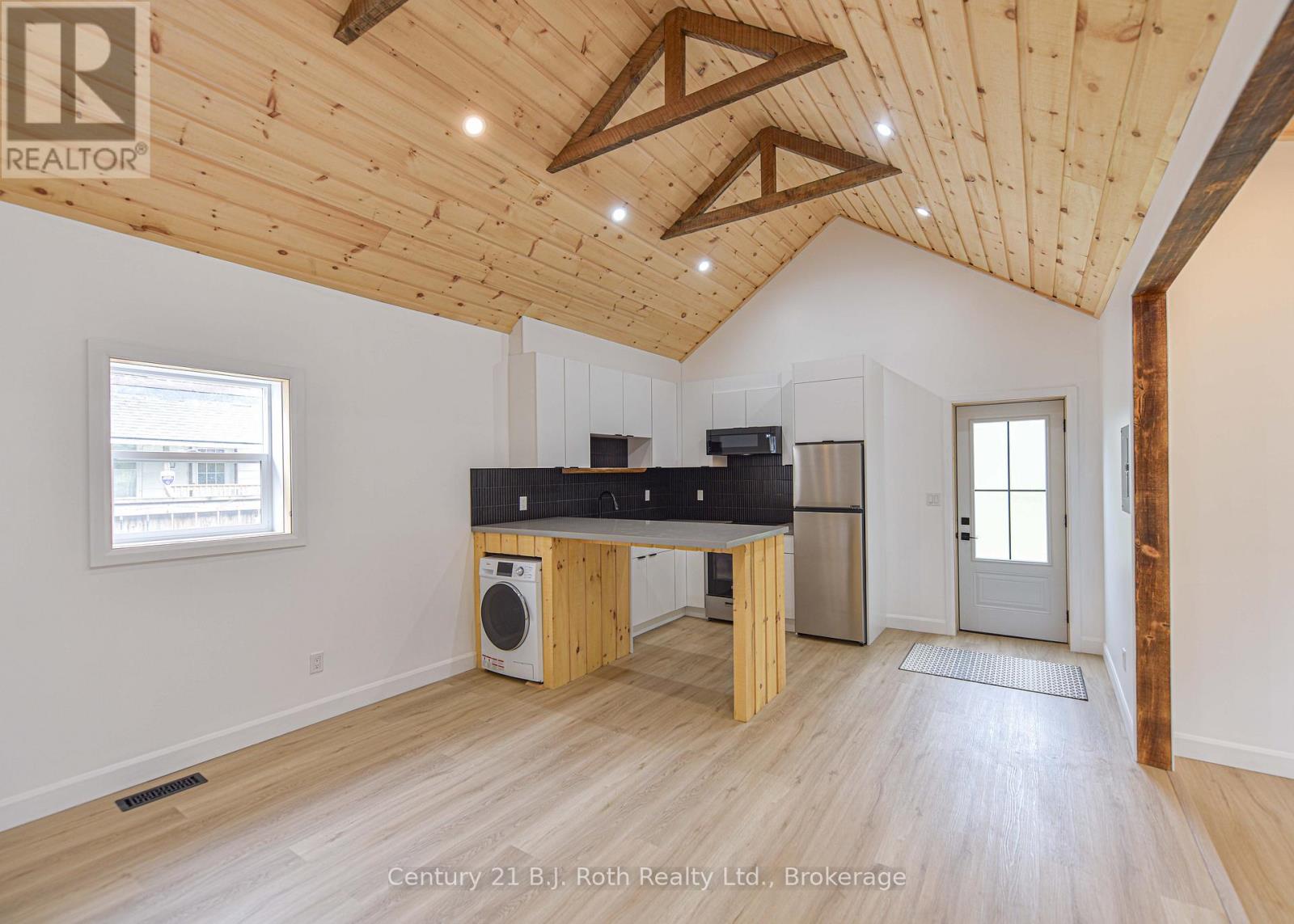 Unit C - 274 Mississaga Street W, Orillia, Ontario  L3V 3B8 - Photo 7 - S12657346