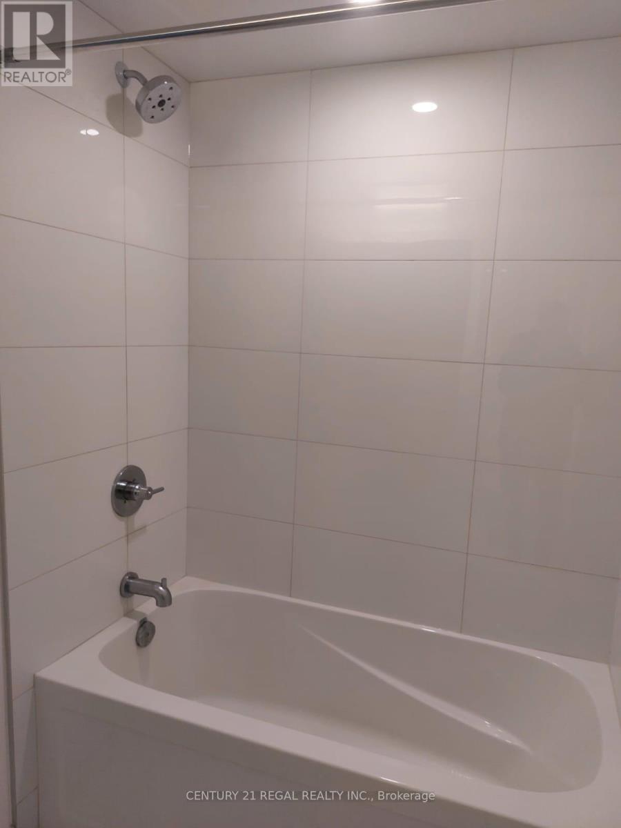 512 - 121 St Patrick Street, Toronto, Ontario  M5T 1T4 - Photo 9 - C12611314