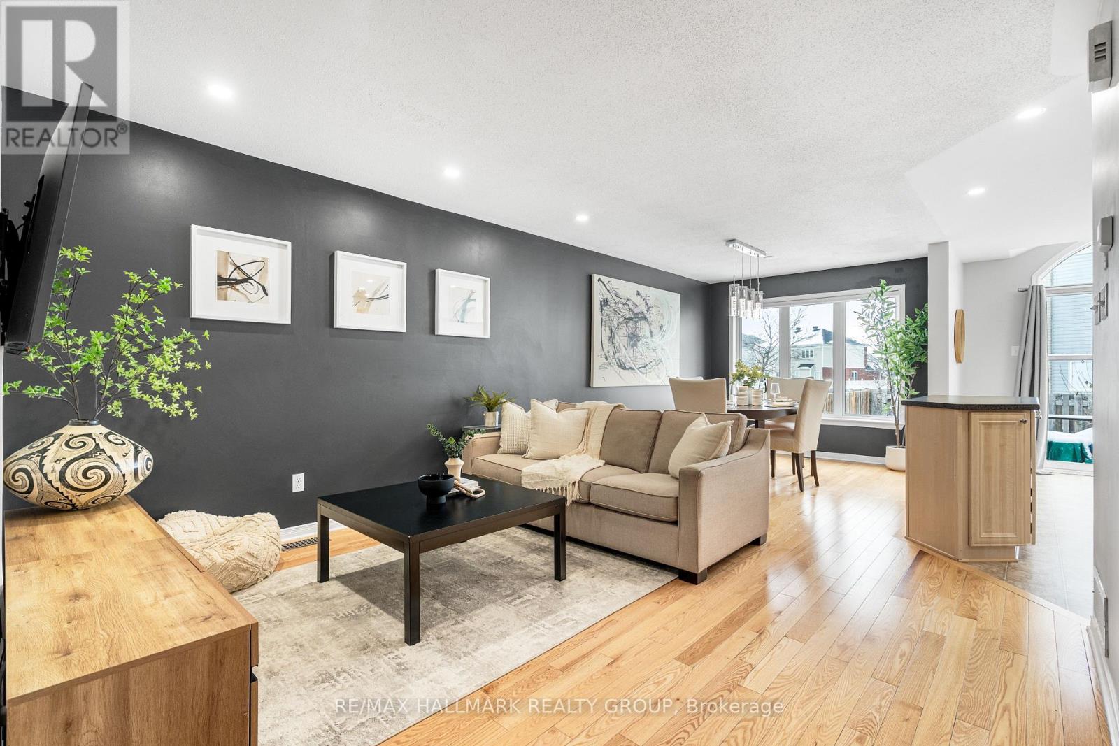 2025 Boisfranc Circle, Ottawa, Ontario  K4A 4Z6 - Photo 6 - X12605290