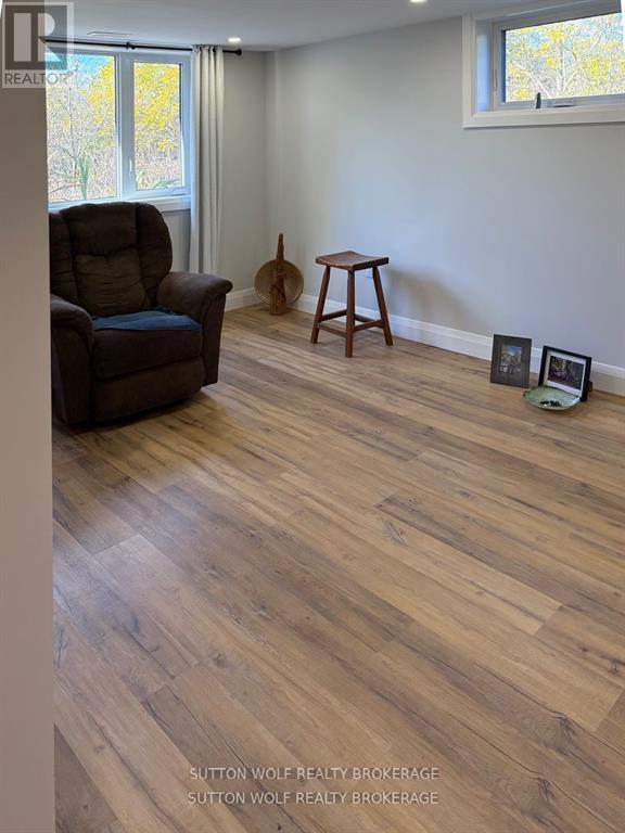 235 William Street, Southwest Middlesex, Ontario  N0L 1Z0 - Photo 14 - X12657304