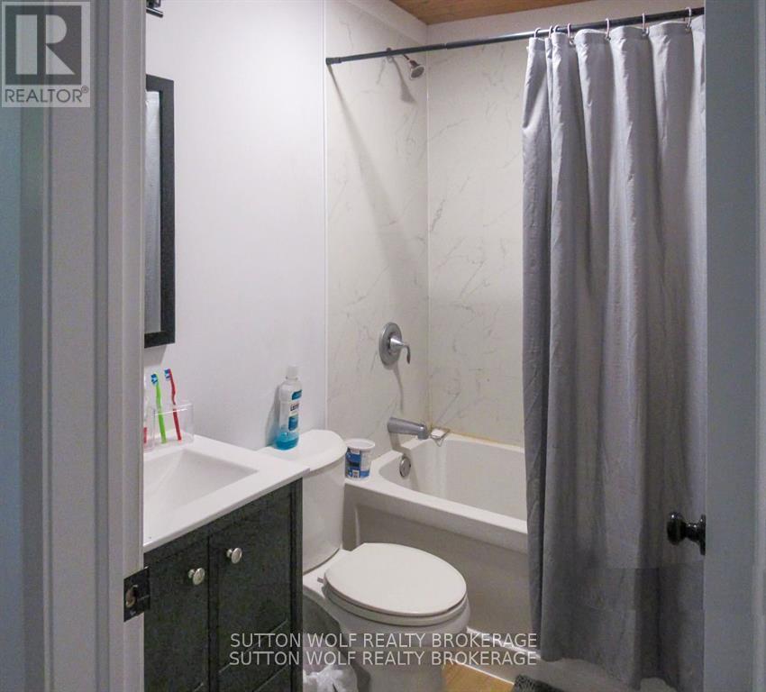 235 William Street, Southwest Middlesex, Ontario  N0L 1Z0 - Photo 16 - X12657304