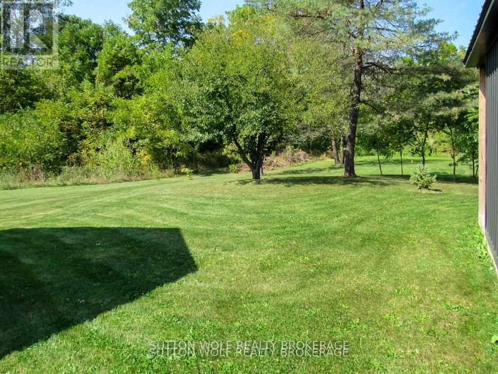 235 William Street, Southwest Middlesex, Ontario  N0L 1Z0 - Photo 23 - X12657304