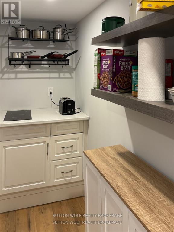 235 William Street, Southwest Middlesex, Ontario  N0L 1Z0 - Photo 5 - X12657304