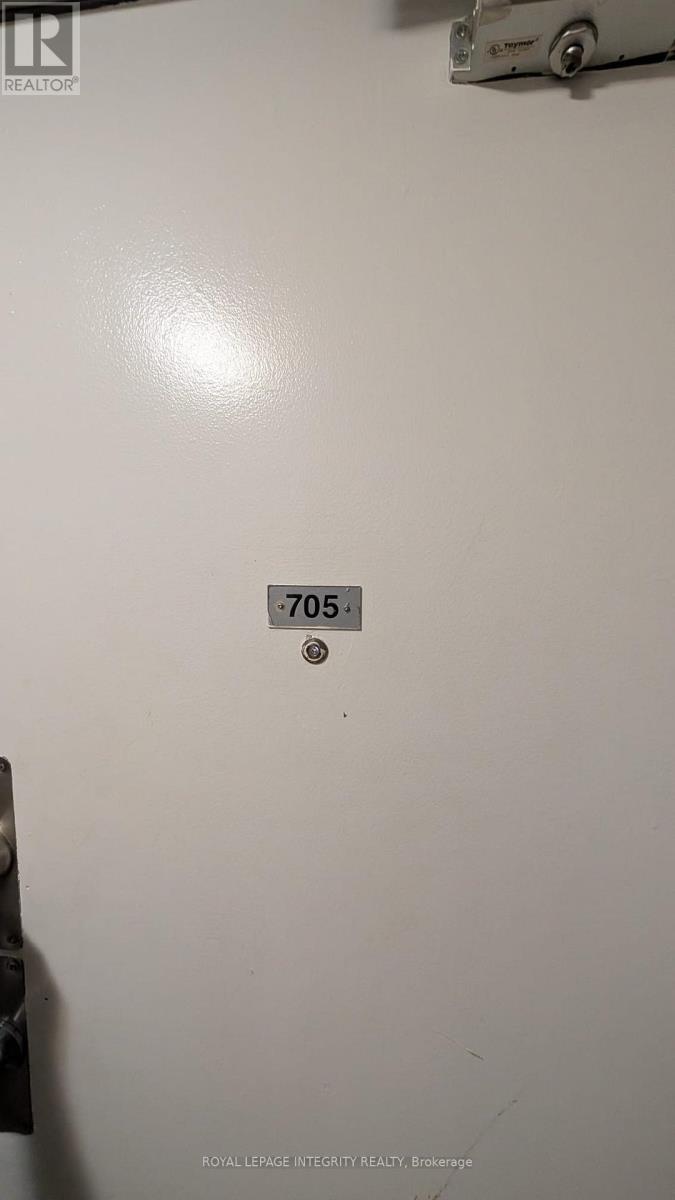 705 - 1435 Morisset Avenue, Ottawa, Ontario  K1Z 8H4 - Photo 2 - X12657276