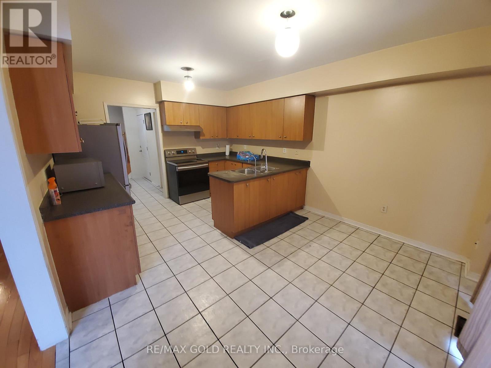 152 Binder Twine Trail, Brampton, Ontario  L6X 4V6 - Photo 7 - W12657186