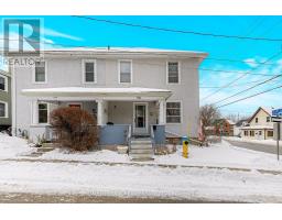 110 BETHUNE STREET, Brockville, Ontario