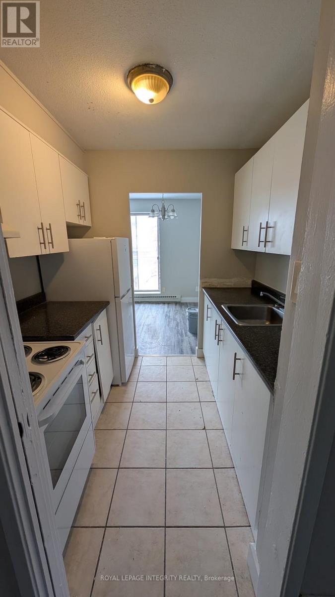 303 - 1435 Morisset Avenue, Ottawa, Ontario  K1Z 8H4 - Photo 8 - X12657370