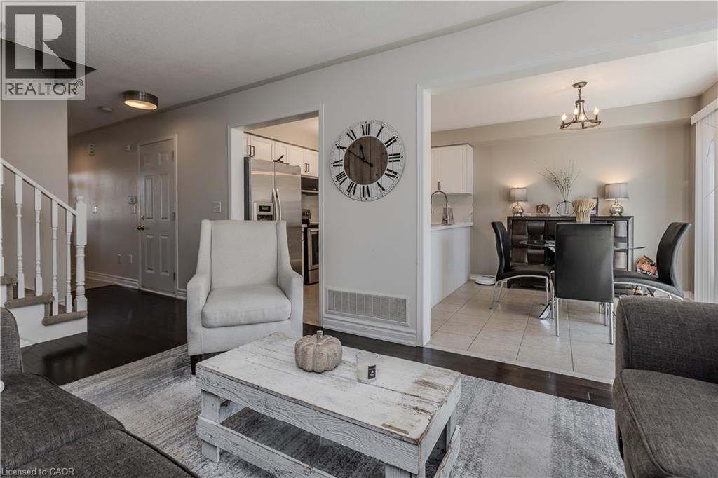 3356 Mikalda Road, Burlington, Ontario  L7M 0K9 - Photo 6 - 40777549