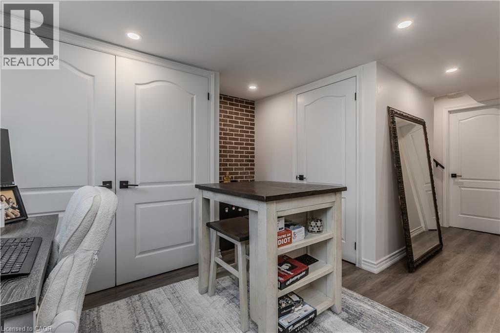 3356 Mikalda Road, Burlington, Ontario  L7M 0K9 - Photo 30 - 40777549