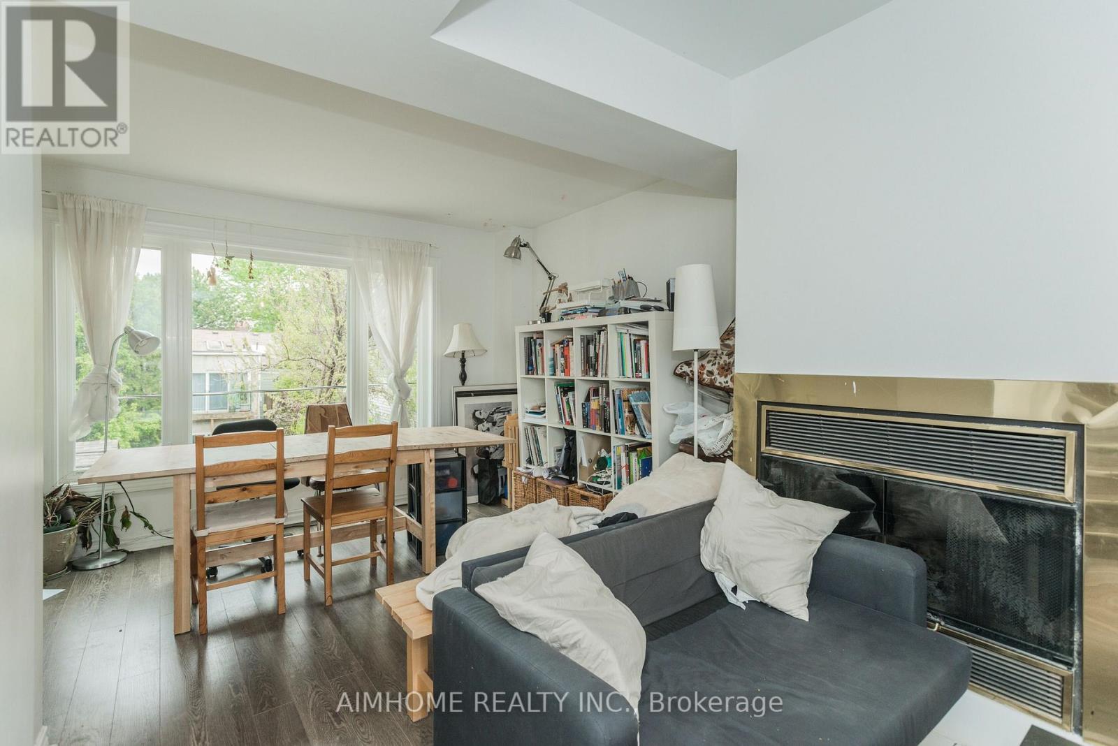 Unit 1 - 212 Milan Street, Toronto, Ontario  M5A 3Z6 - Photo 3 - C12657318