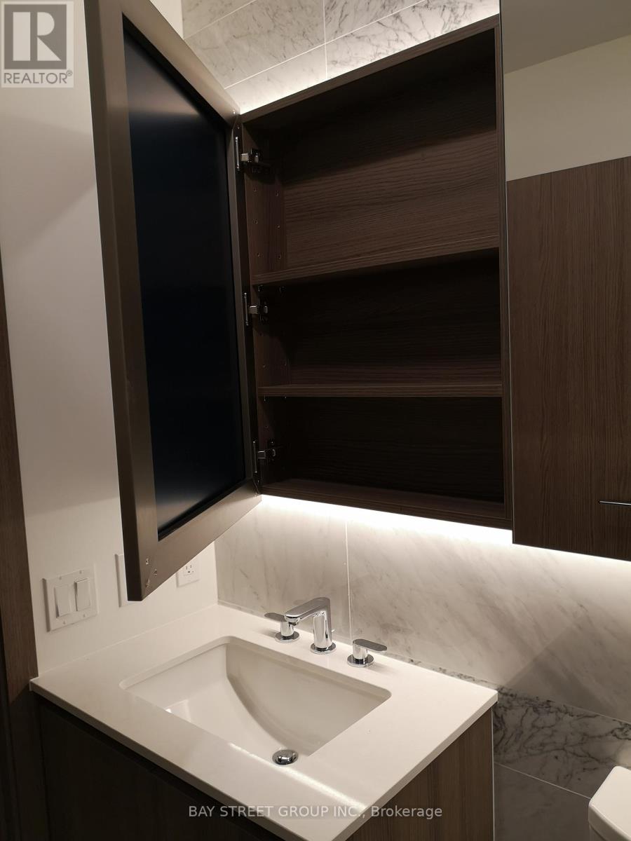 4112 - 17 Bathurst Street, Toronto, Ontario  M5V 0N1 - Photo 6 - C12657408